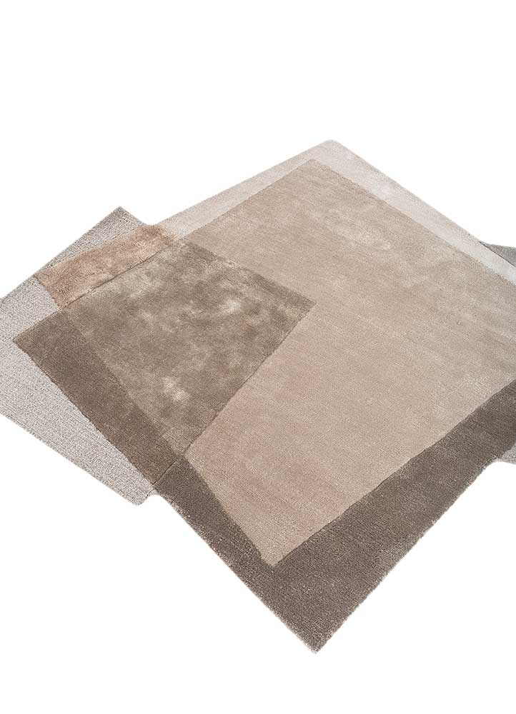 Irregular carpet