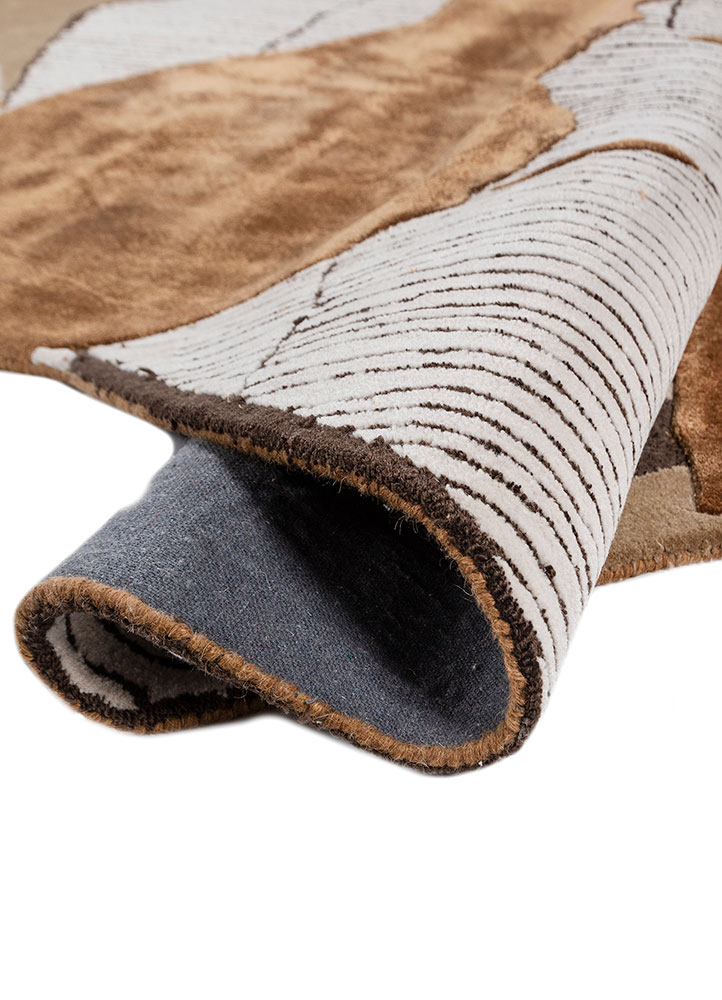 Irregular carpet