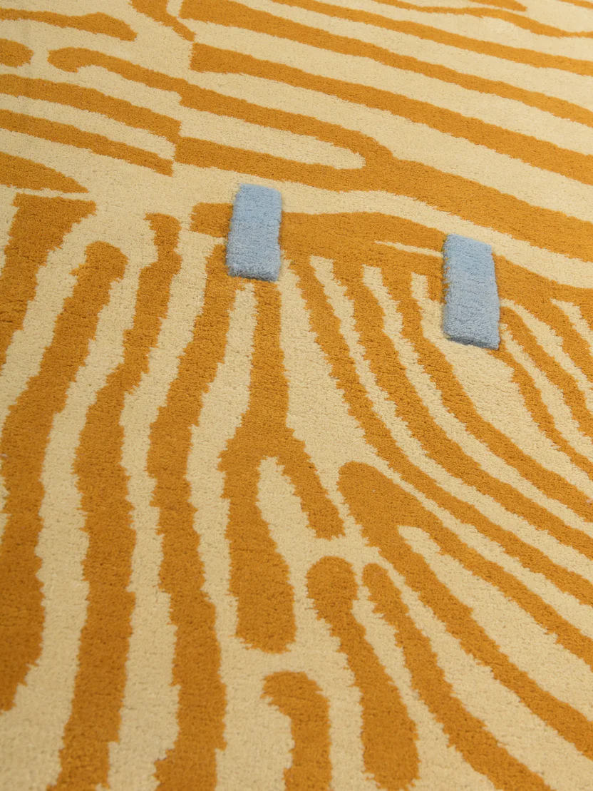 Irregular carpet
