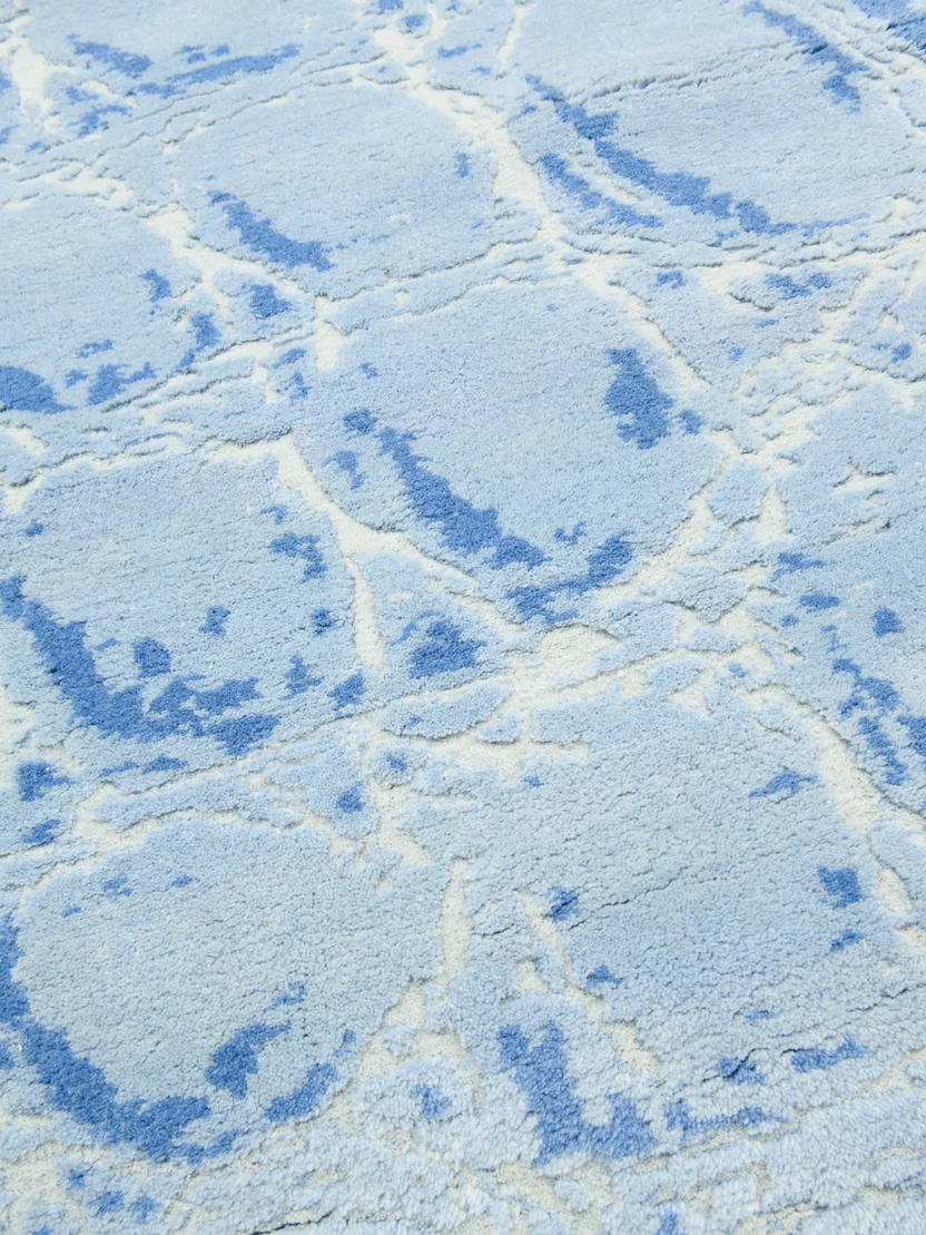 Irregular carpet