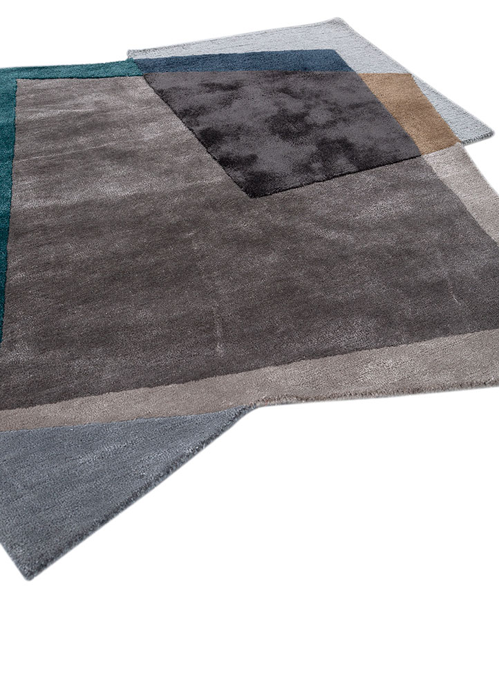 Irregular carpet