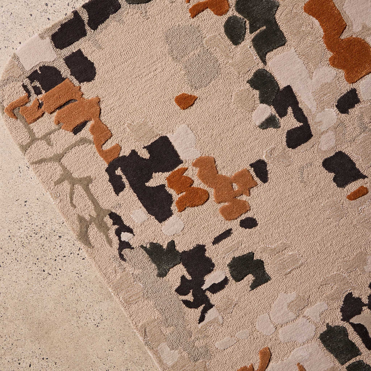 Irregular carpet