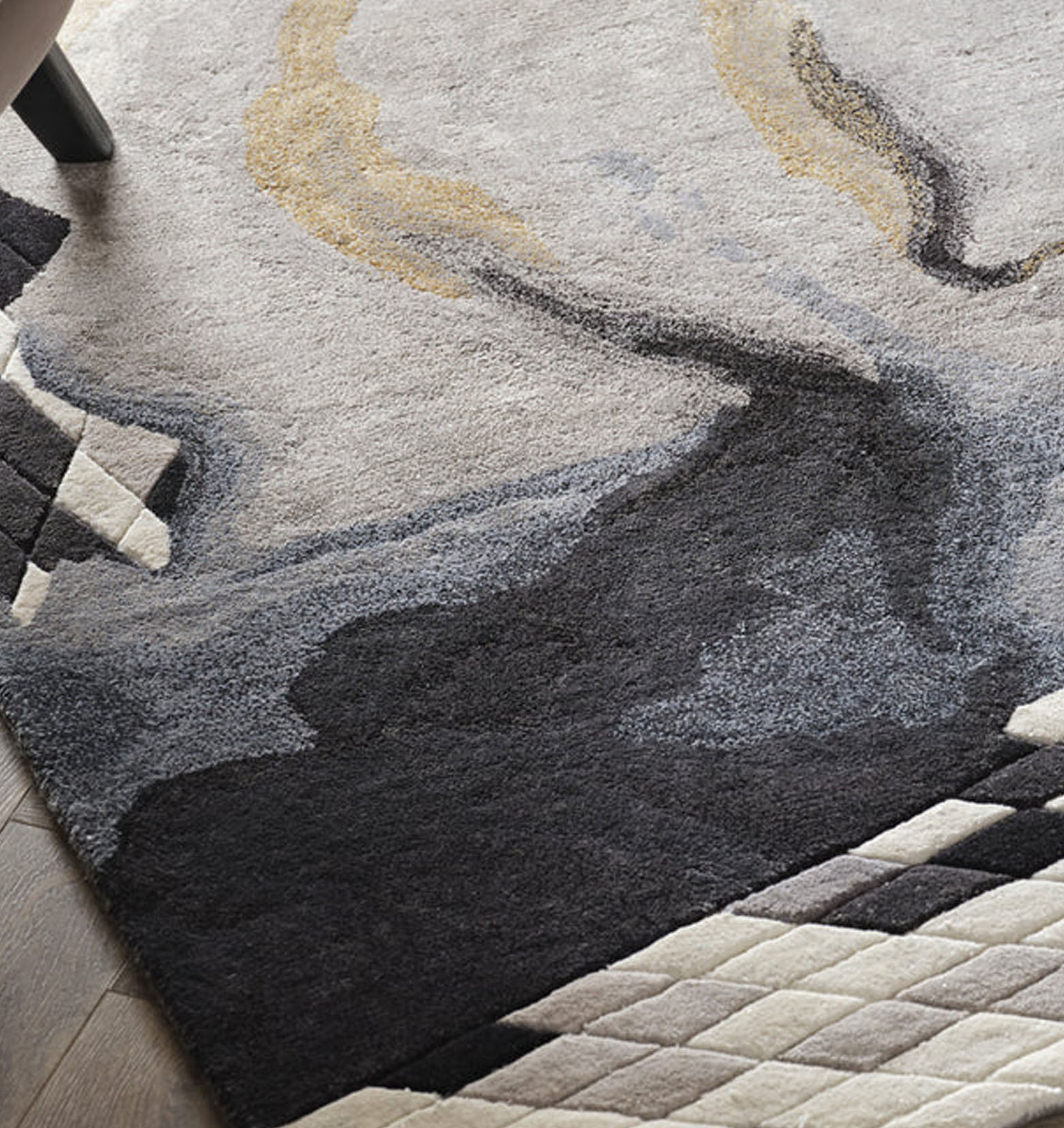 Irregular carpet