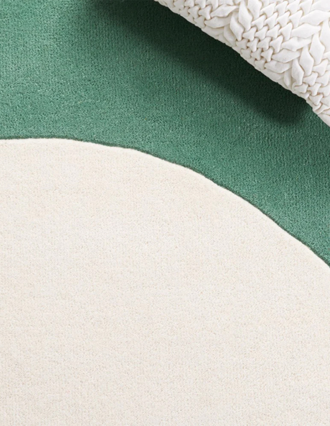 Irregular carpet