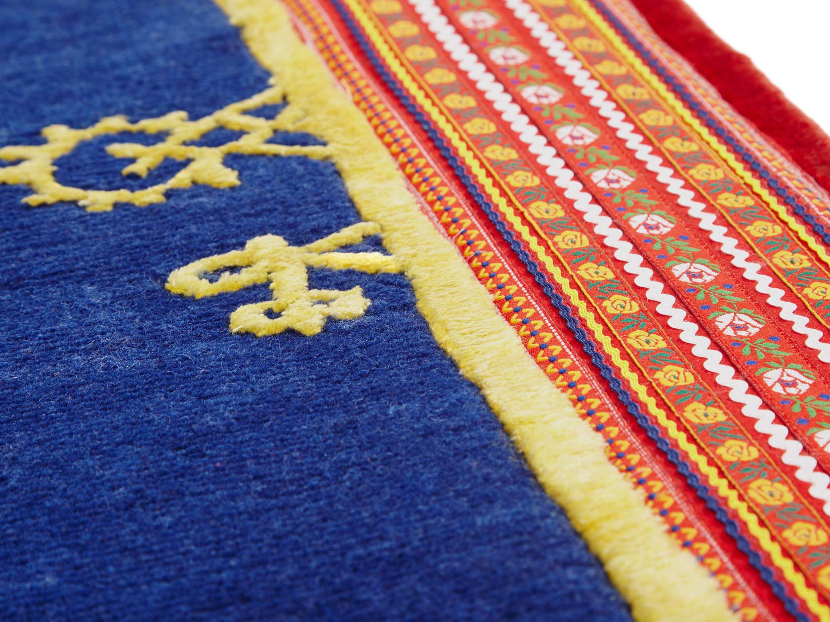 Irregular carpet