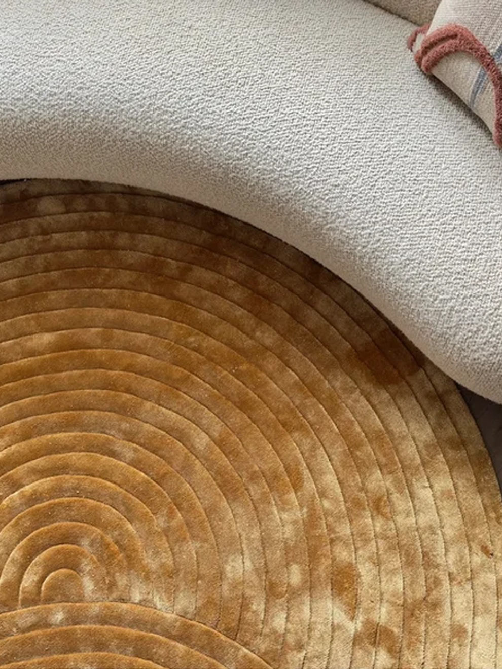Irregular carpet